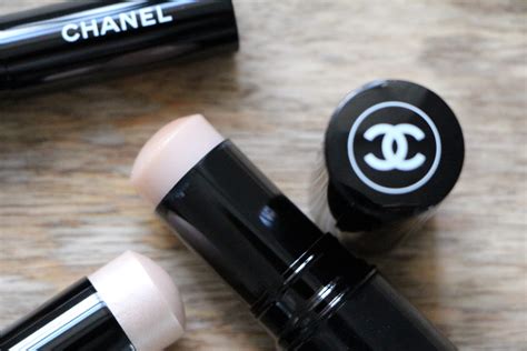 chanel sculpting glow stick|Chanel glow stick baume transparent.